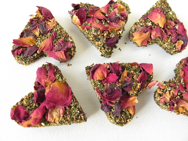 Tea bricks made of pressed green tea and rose petals — Stock Photo, Image
