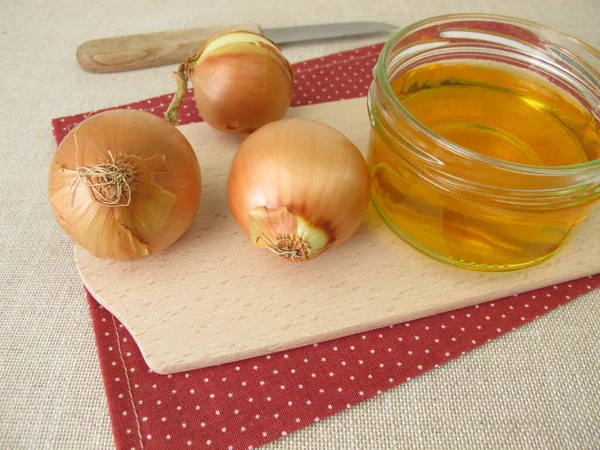 Fresh Onion Syrup Onion Juice Glass Jar Стоковое Изображение