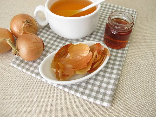 Bir Fincan Soğan Kabuğu Ballı Çay — Stok fotoğraf