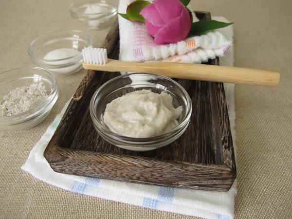 Homemade Toothpaste Three Ingredients Coconut Oil Xylitol Chalk Powder — Fotografia de Stock
