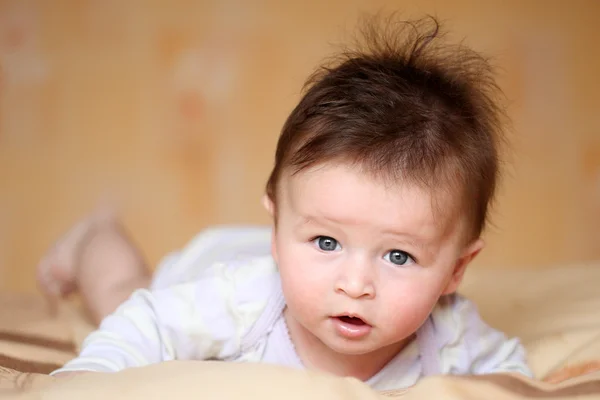 Pequeño niño — Foto de Stock