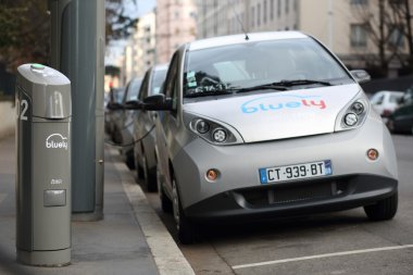 bluely, elektrikli araba paylaşımı