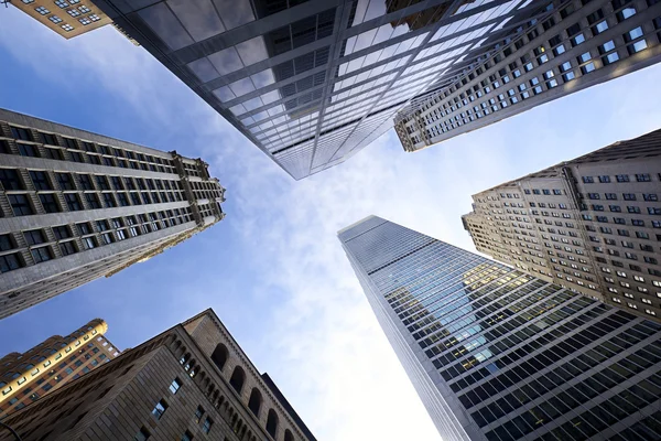 NYC olhando para cima — Fotografia de Stock