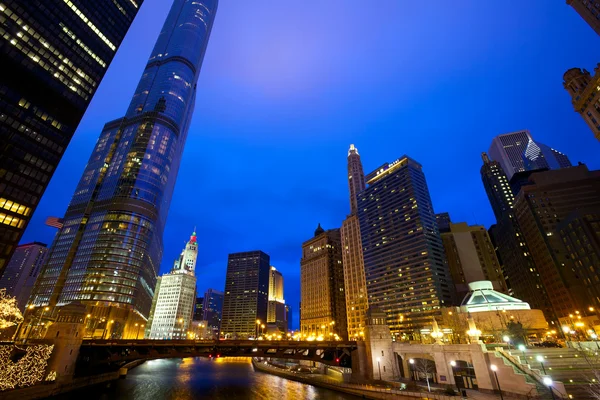 Řeka chicago a panorama — Stock fotografie