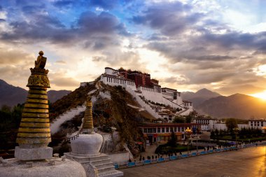 Potala Sarayı