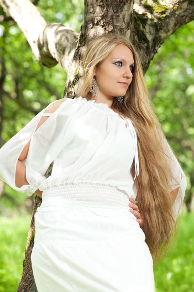 Girl with long hair — Stock Photo, Image