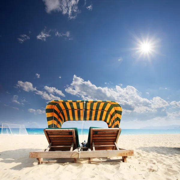 Liegestuhl am Strand — Stockfoto