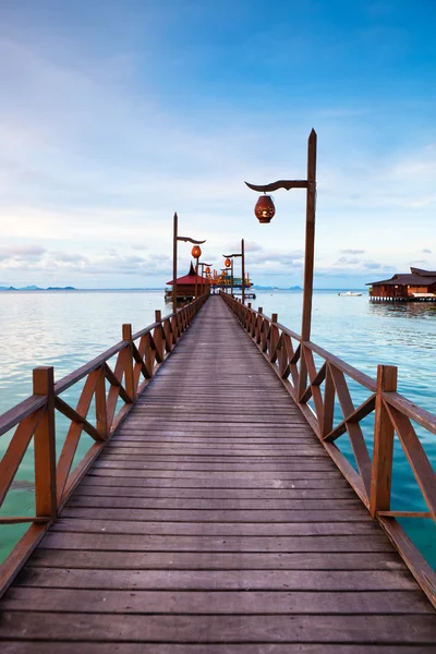 Serenity Boardwalk à l'île tropicale — Photo