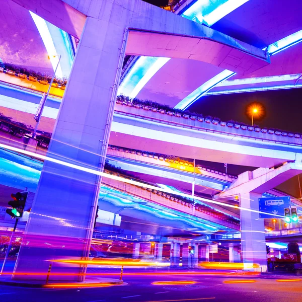 Kreuzung mit Licht in Shanghai — Stockfoto