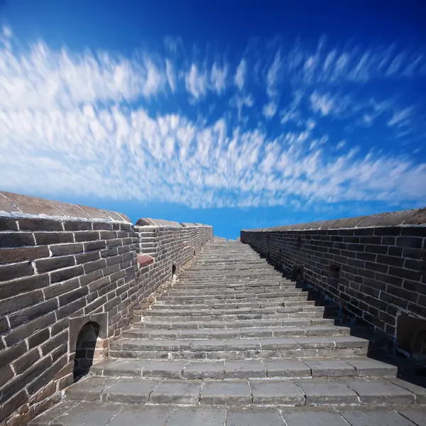 Grande Muralha da China no dia ensolarado — Fotografia de Stock