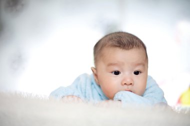 Şirin Bebek yalan Oda üzerine