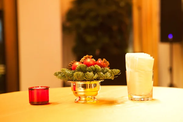 Church candles in red and yellow for christmas — Stock Photo, Image