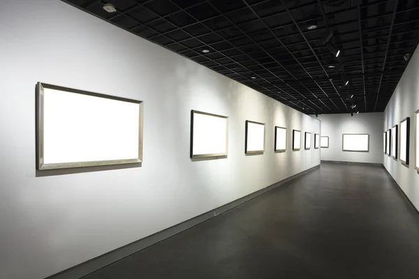 Empty frames in museum — Stock Photo, Image