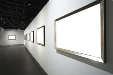 Müzesi'nde boş çerçeveler