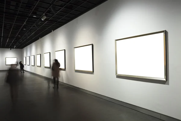 博物馆中的空框架 — 图库照片