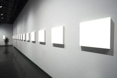 Müzesi'nde boş çerçeveler