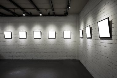 beyaz duvar Sanat Müzesi'nde kareleri