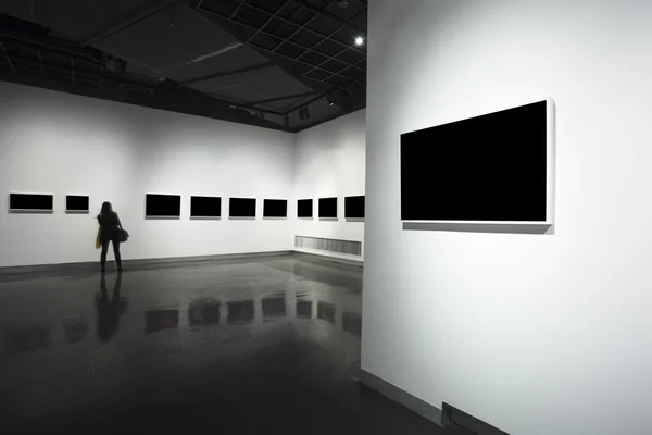Empty frames in museum — Stock Photo, Image