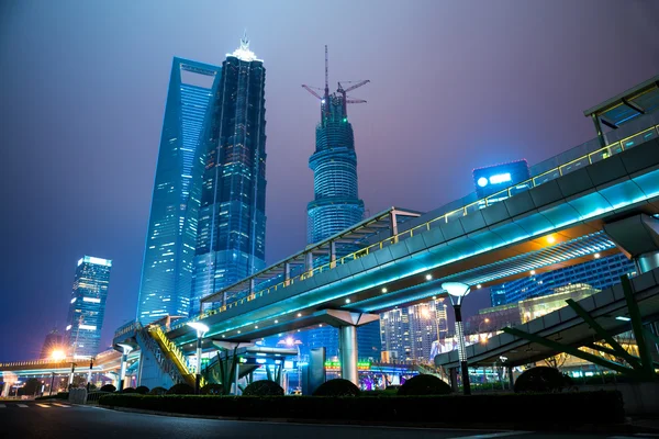 近代都市の夜景 — ストック写真