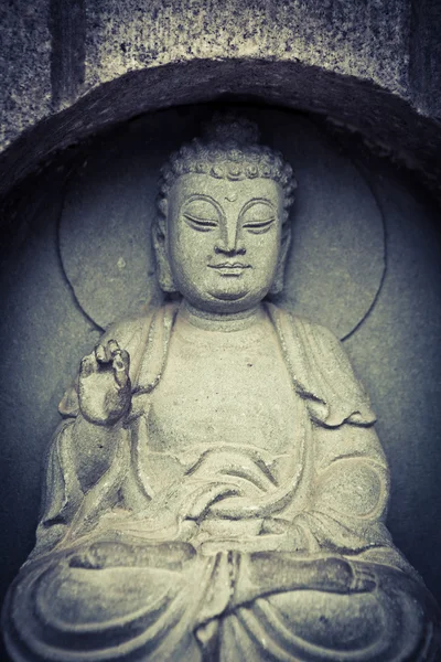 Estátua de pedra de buddha — Fotografia de Stock