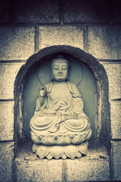 Statue en pierre de bouddha — Photo