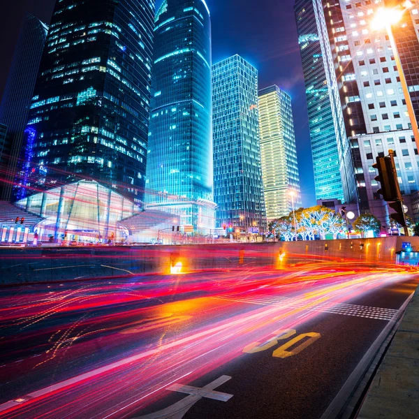 Escena nocturna de la ciudad moderna Imágenes de stock libres de derechos