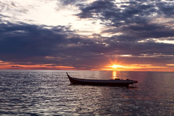 Zee met zonsondergang — Stockfoto