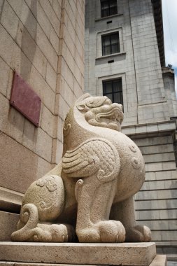 ofis bina önce taş aslan