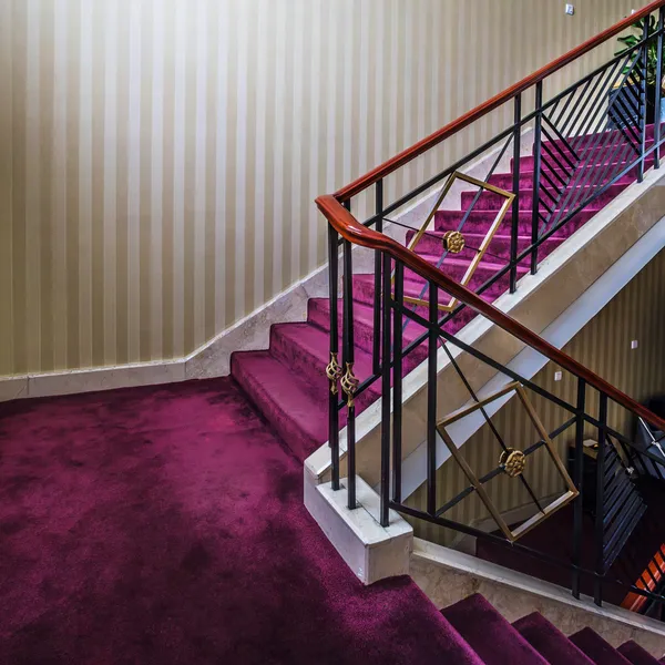 Escada no hotel — Fotografia de Stock