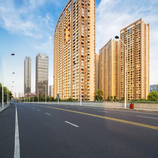 Edificios en la ciudad urbana — Foto de Stock