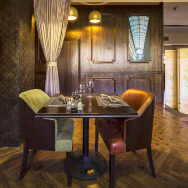 Restoranın içinde.