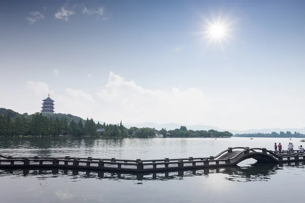 Krajobraz parku most westlake.long — Zdjęcie stockowe