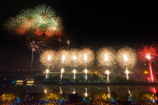 Fuegos artificiales — Foto de Stock