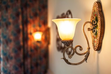 Duvar lambası