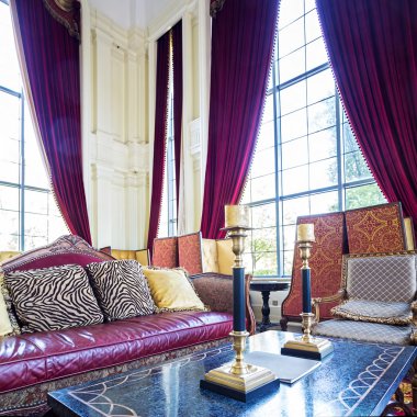 villa oturma odasında