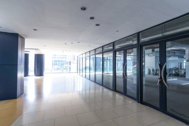 Modern ofis binasının içi