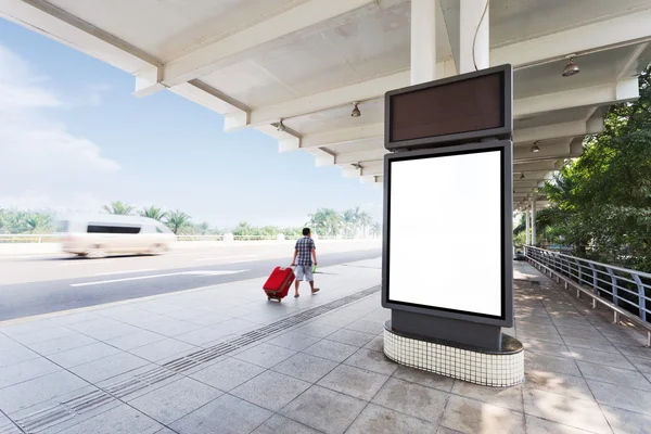 Billboard in het station — Stockfoto