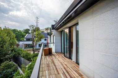 veranda modern Binası