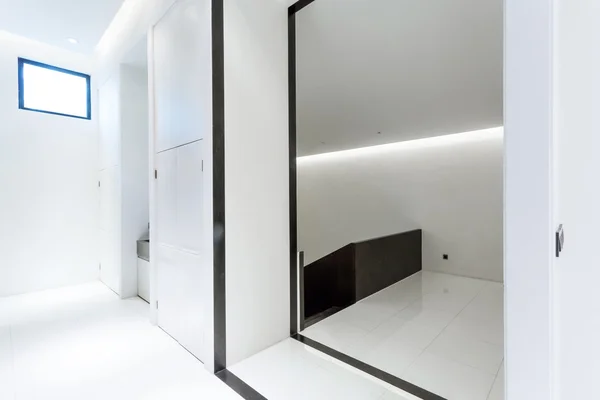 现代建筑的走廊 — 图库照片