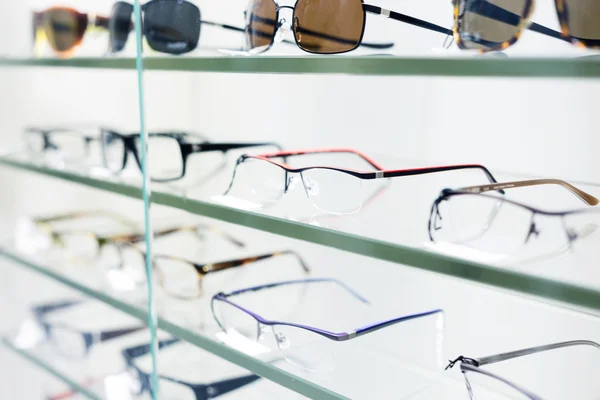 Óculos exibidos — Fotografia de Stock