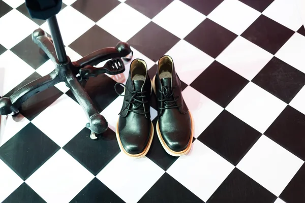 Пара мужской обуви для взрослых — стоковое фото