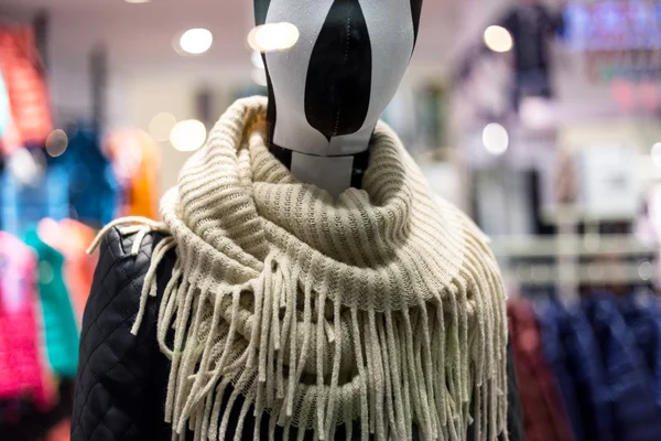 Mannequin in mall center with neckerchief — Stock Photo, Image