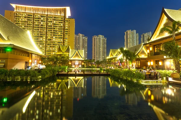 Hotel evening in summer — Stock Photo, Image