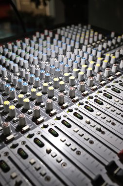 ses ses karıştırıcı