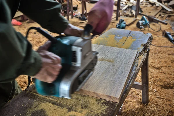 Carpinteiro de madeira aplainada — Fotografia de Stock