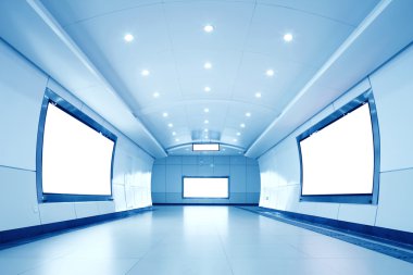 Modern binanın koridoru