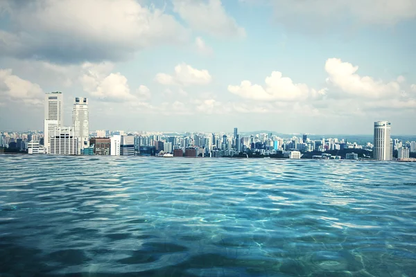 Бассейн Marina Bay Sands — стоковое фото