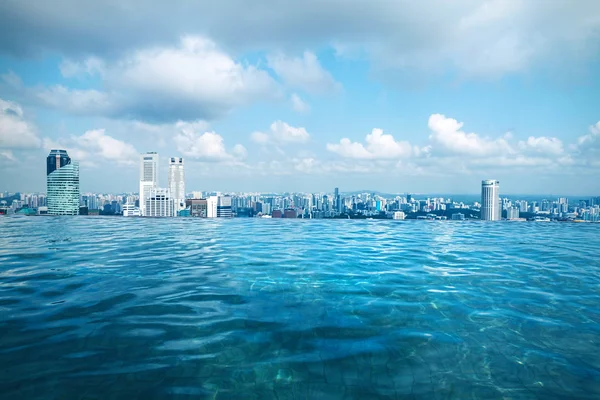 Пейзажний басейн marina bay sands — стокове фото