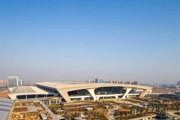 Modern building in the city — Stock Photo, Image