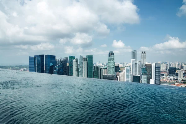 Piscina infinita de Marina Bay Sands — Foto de Stock